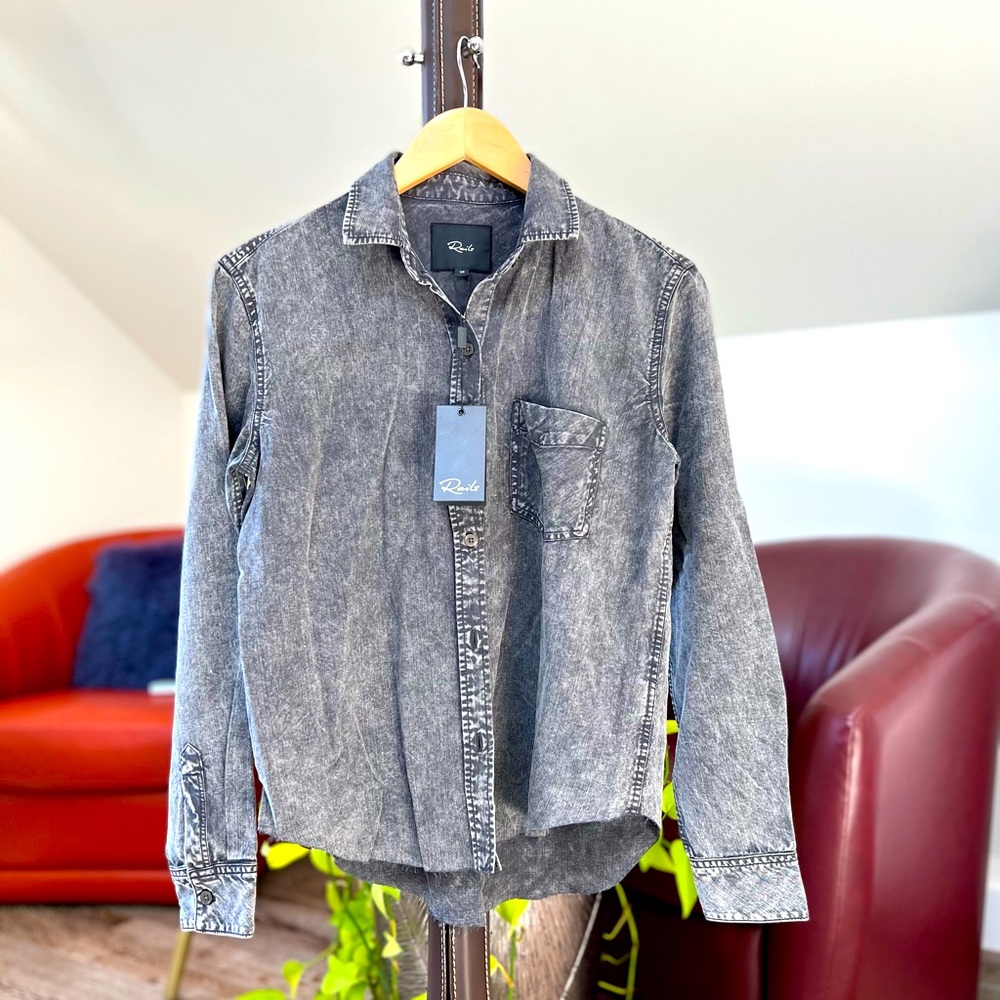 Brand New with Tag! “Rails” Ingrid Raw-Edge Chambray Shirt